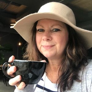 Meet your Posher, Tina